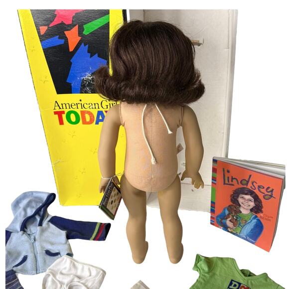American Girl Of Year Lindsey Doll Pleasant Company Meet Outfit Barrette Box - Picture 4 of 13
